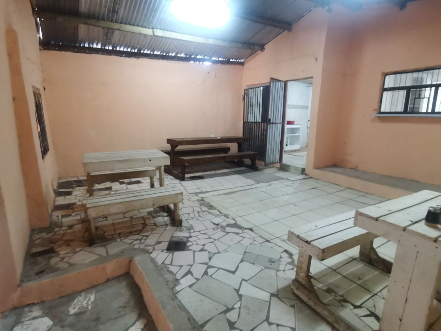  Bedroom Property for Sale in Kwa Nobuhle Eastern Cape